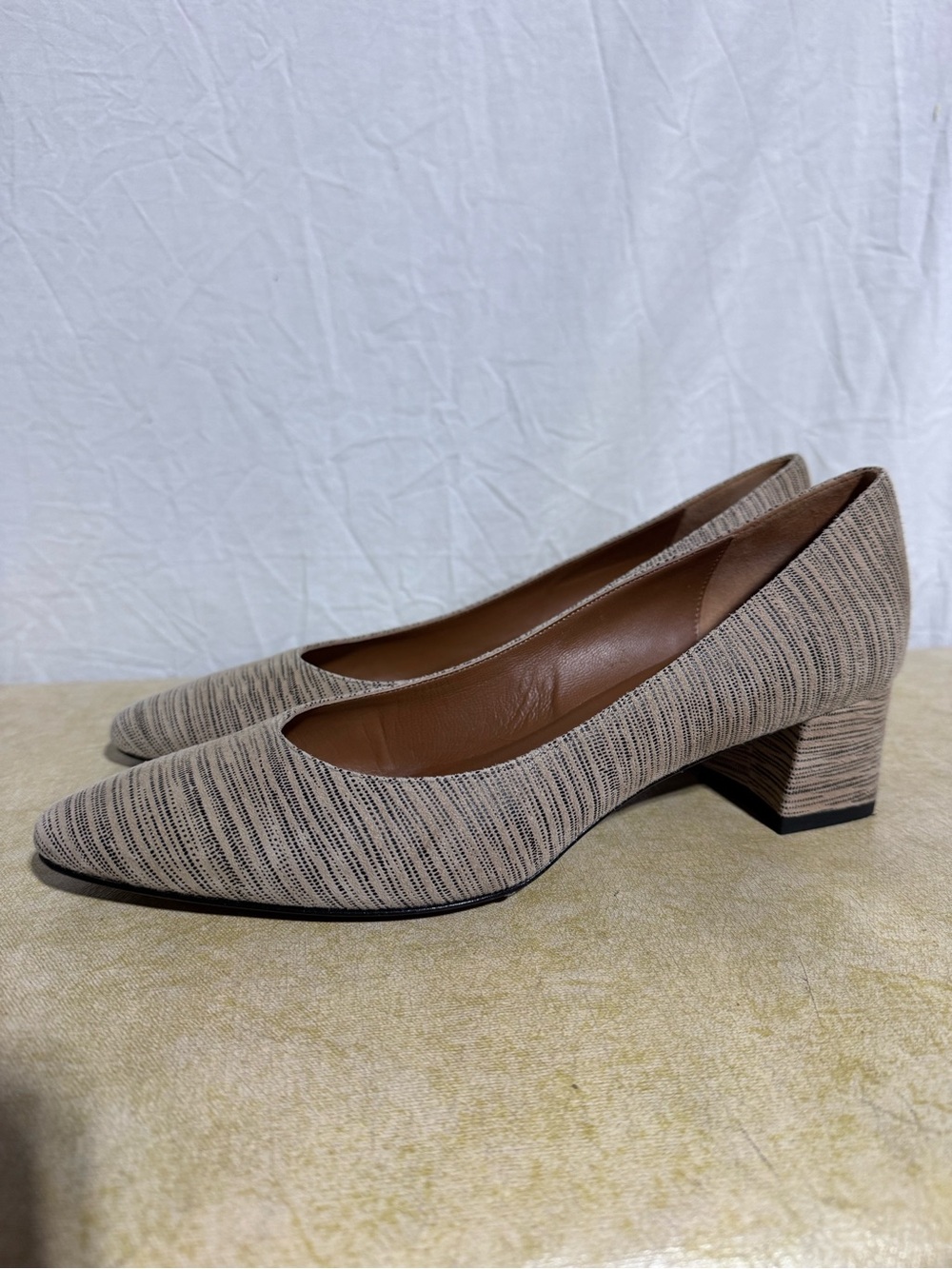 Aquatalia tan with black block heel Size 8